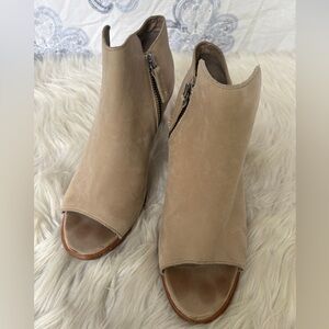 Sorel Cream Ankle Booties with Stacked Heel